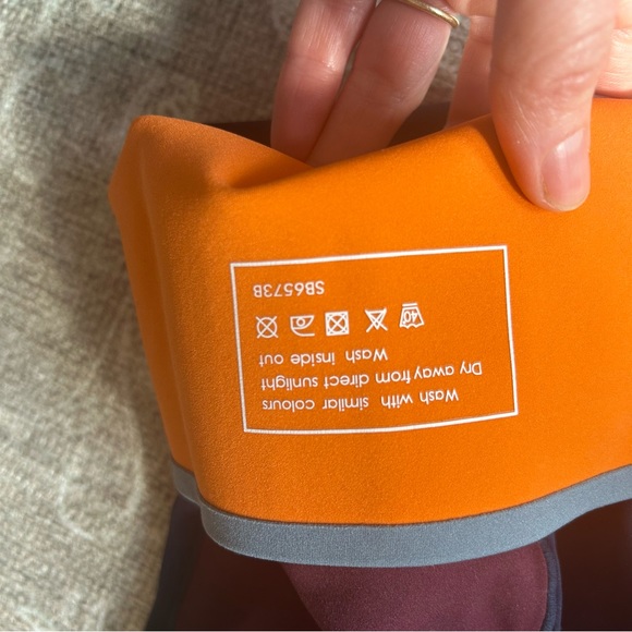 High-waisted sculpting pocket short - Picture 8 of 8